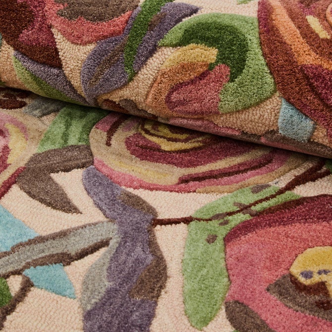 Sonia's Rose 2'3" x 3'9" Rug